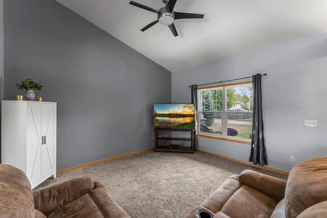 $323,500 | 305 Garfield Avenue South, Montrose, MN 55363