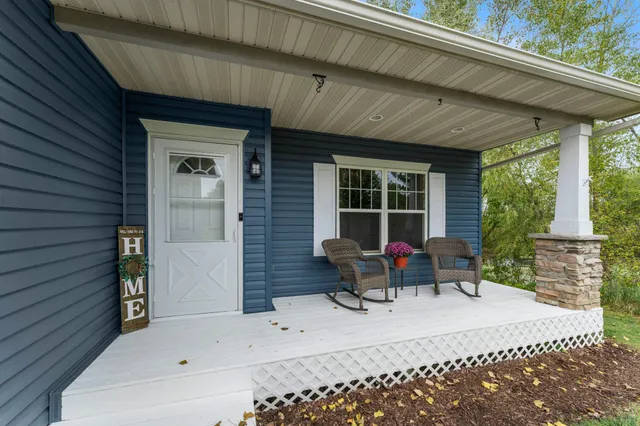 $323,500 | 305 Garfield Avenue South, Montrose, MN 55363