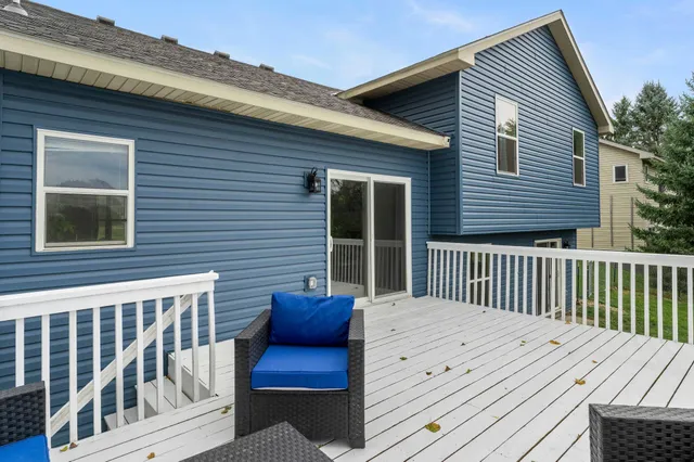 $323,500 | 305 Garfield Avenue South, Montrose, MN 55363