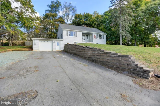 $1,300 | 8919 Goods Dam Road, Waynesboro, PA 17268