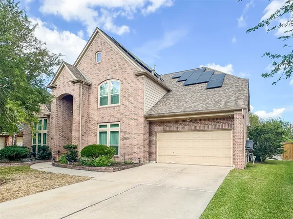 $589,000 | 2305 Delta Bridge Drive, Pearland, TX 77584