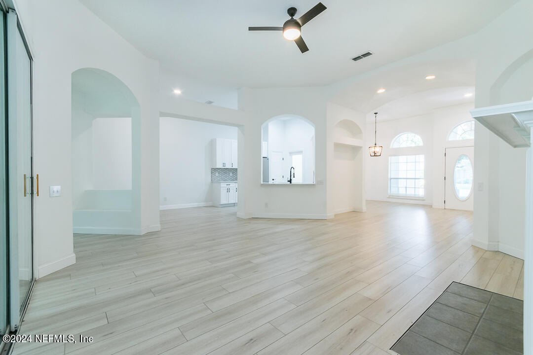 8867 Harvards Cove Court Jacksonville, FL 32256 - Photo 17 of 35 Family Room