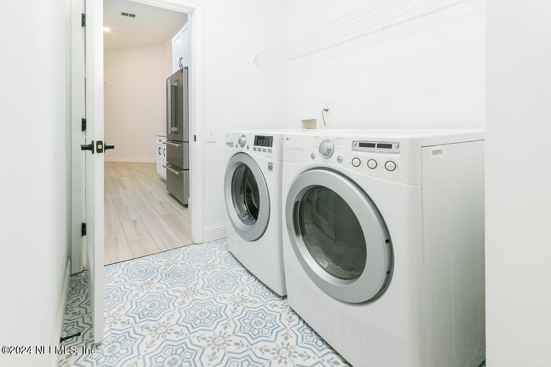 8867 Harvards Cove Court Jacksonville, FL 32256 - Photo 23 of 35 Laundry Room