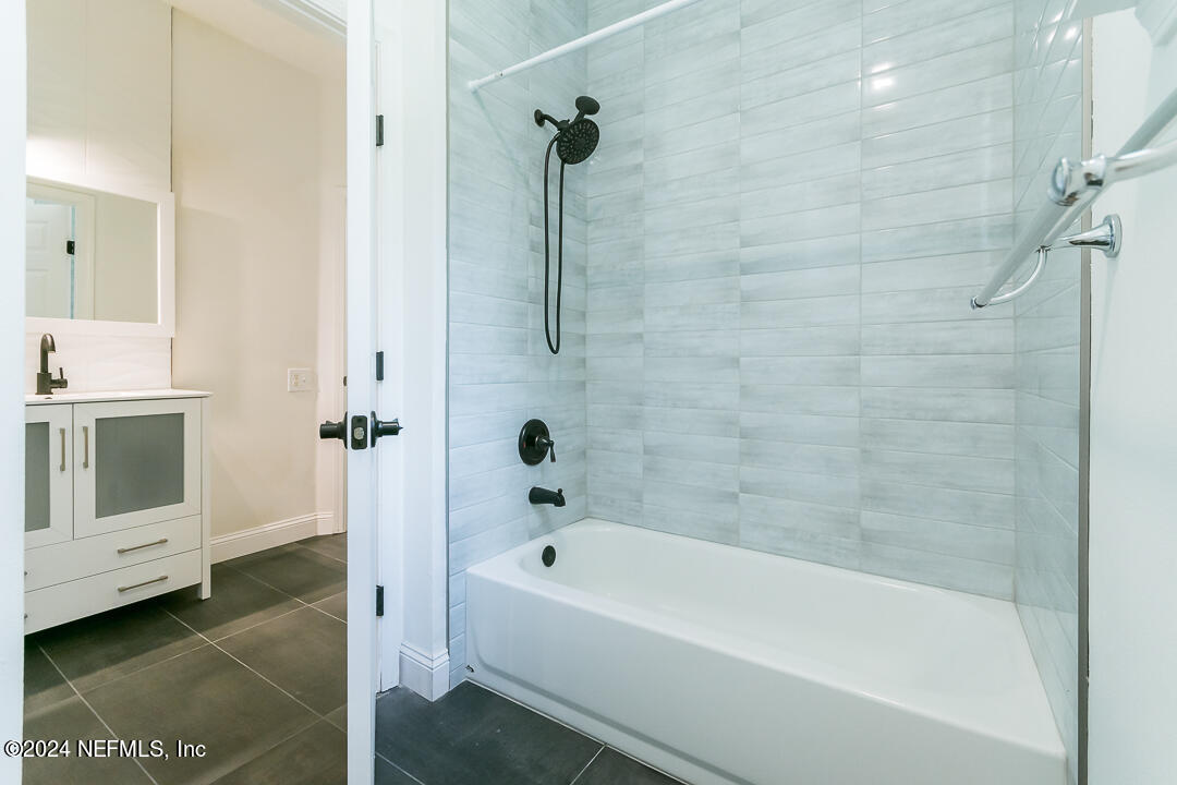 8867 Harvards Cove Court Jacksonville, FL 32256 - Photo 25 of 35 Second Bathroom