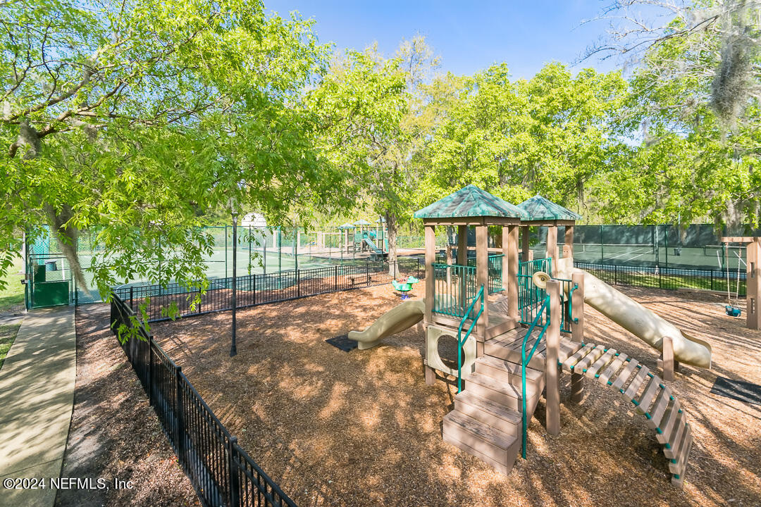8867 Harvards Cove Court Jacksonville, FL 32256 - Photo 34 of 35 East Hampton playgrounds and basketball