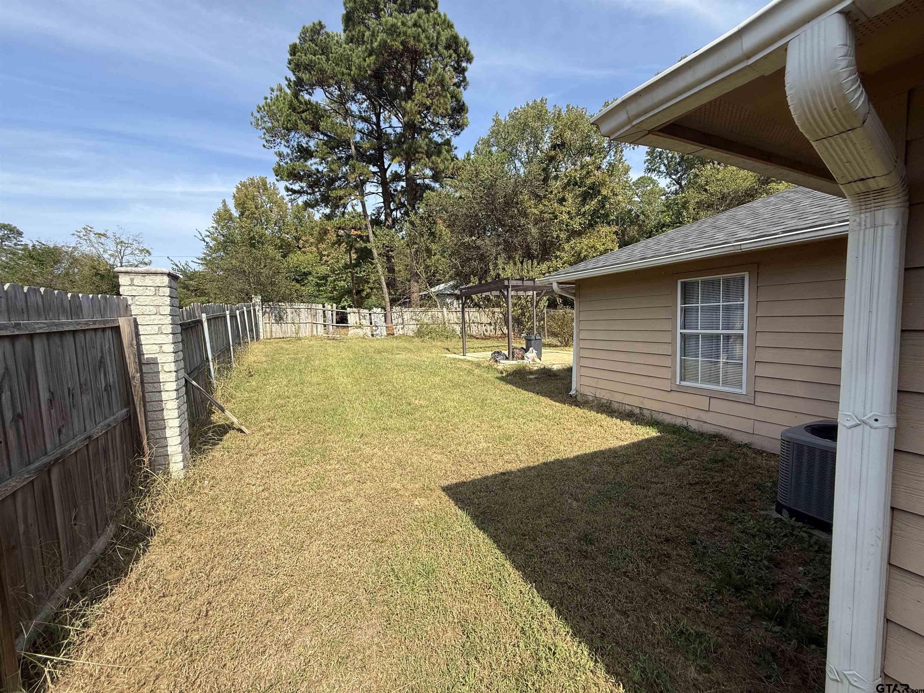 111 Jerome Court Rusk, TX 75785 - Photo 4 of 16 a view of a backyard