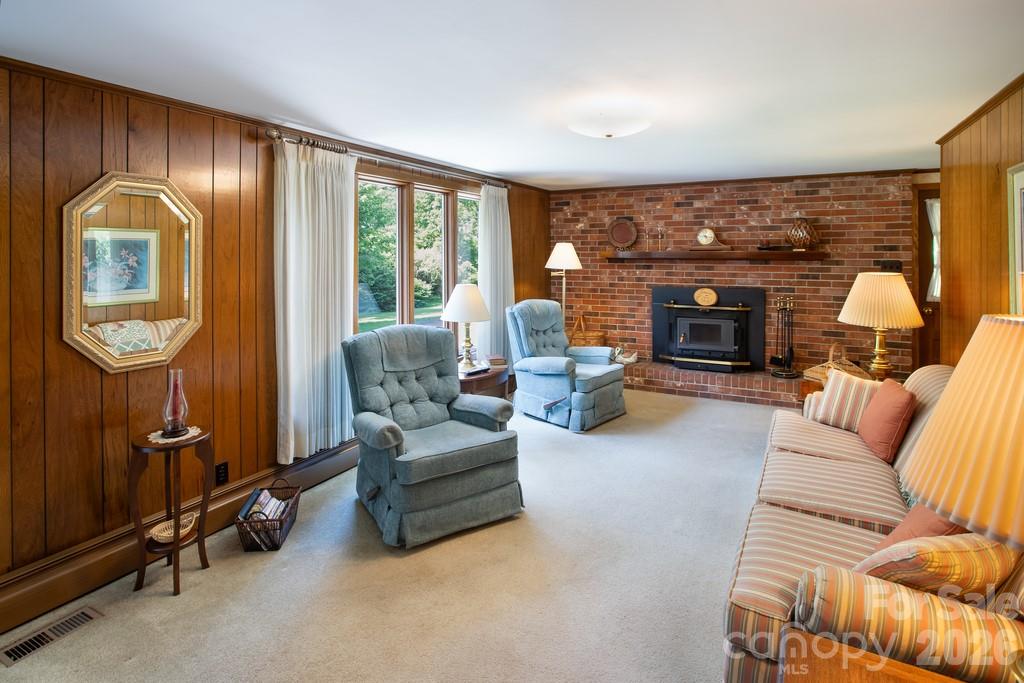 293 Dillardtown Road Sylva, NC 28779 - Photo 4 of 26