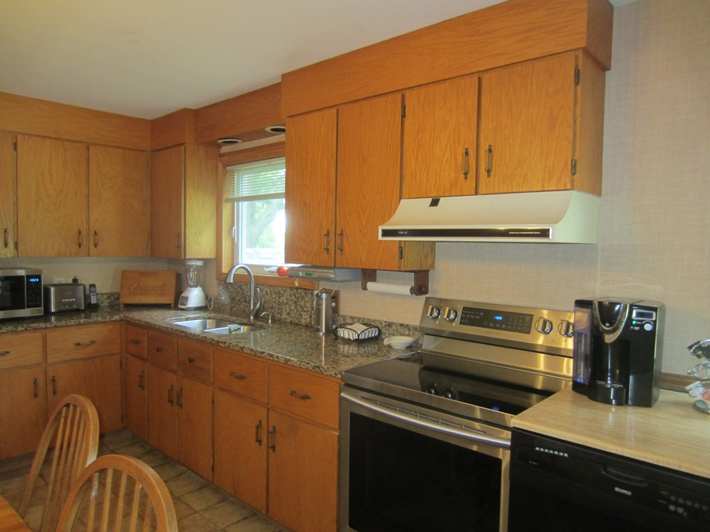 1053 State Rte 3 Morrisonville, NY 12962 - Photo 7 of 21 Gallery Image 7