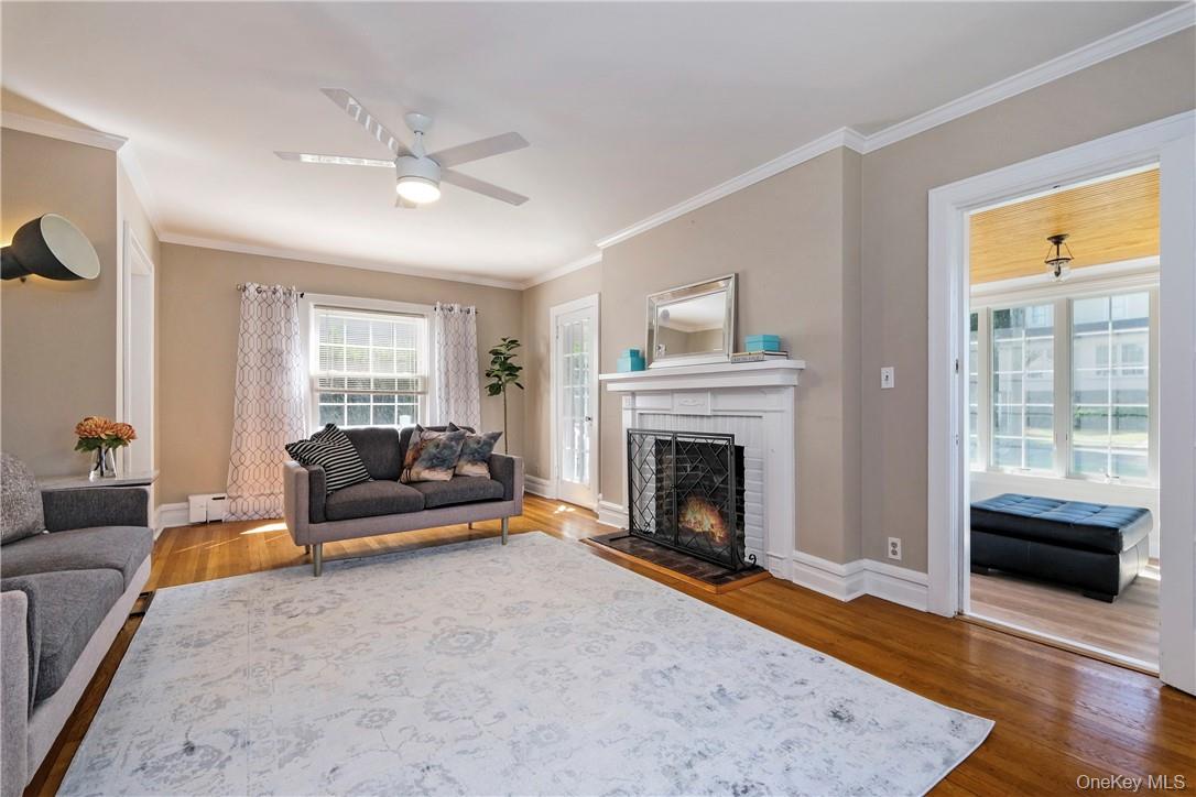 107 Lee Road Scarsdale, NY 10583 - Photo 3 of 31 Living Room