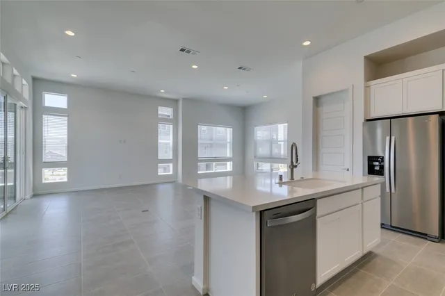 $2,995 | 3343 Birdseye Maple Avenue, Henderson, NV 89044