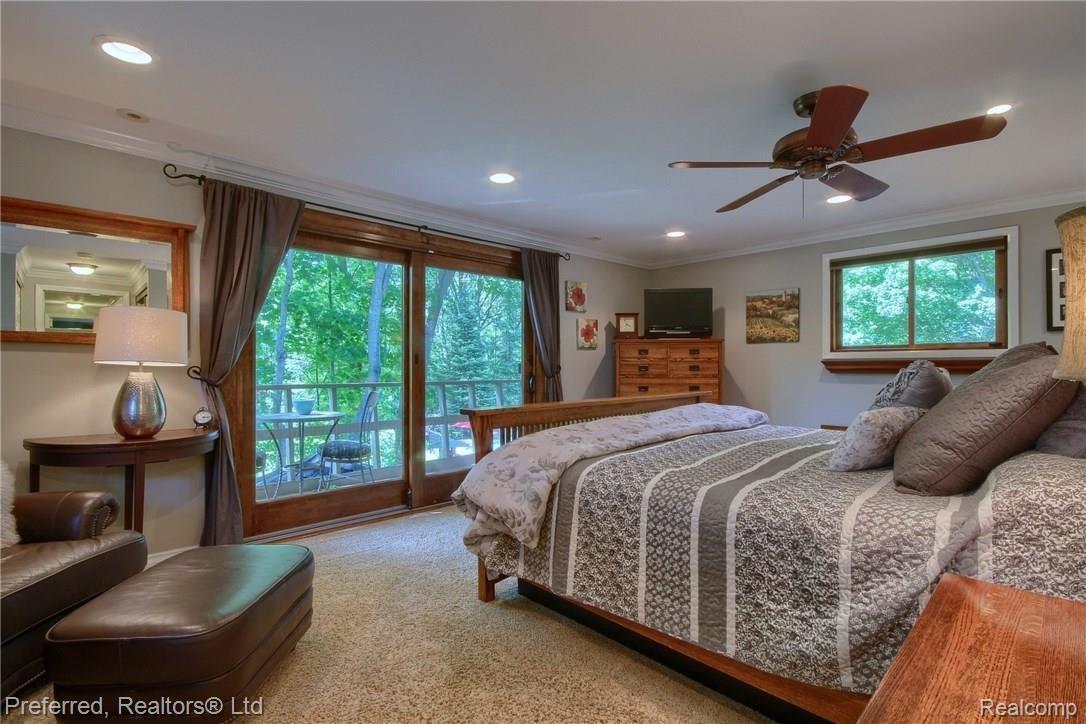 8039 Ridge Road Canton, MI 48187 - Photo 33 of 49 Master_Bedroom.jpg