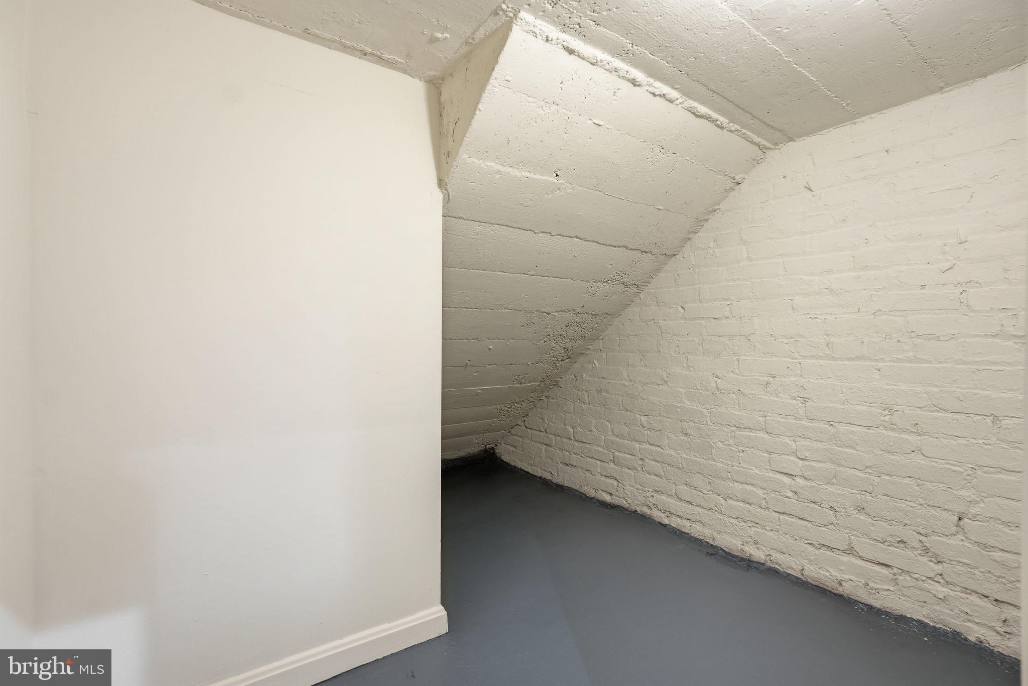 1835 16th Street Northwest, Unit 1 Washington, DC 20009 - Photo 18 of 27 a view of small space