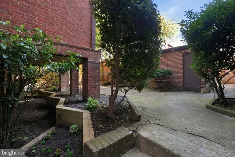 $319,500 | 1835 16th Street Northwest, Unit 1, Washington, DC 20009