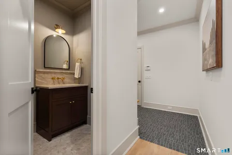 $1,999,000 | 204 Glen Ridge Road, Fairfield, CT 06825