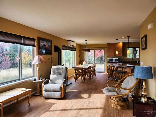 $875,000 | 1703 Little Bear Ridge Road, Troy, ID 83871