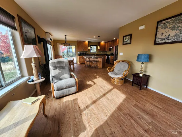 $875,000 | 1703 Little Bear Ridge Road, Troy, ID 83871