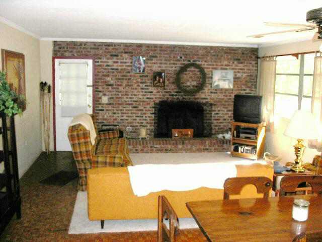 451 Hopkins Road Townville, SC 29689 - Photo 4 of 5 Gallery Image 4