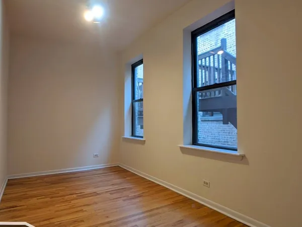 $2,695 | 2323 North Kedzie Boulevard, Unit 2, Chicago, IL 60647