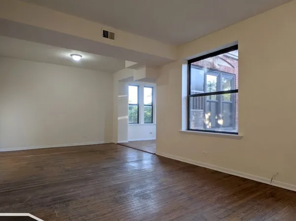 $2,695 | 2323 North Kedzie Boulevard, Unit 2, Chicago, IL 60647