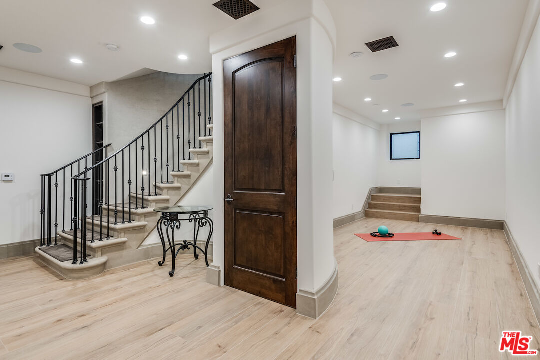 6390 Riggs Place Los Angeles, CA 90045 - Photo 19 of 26