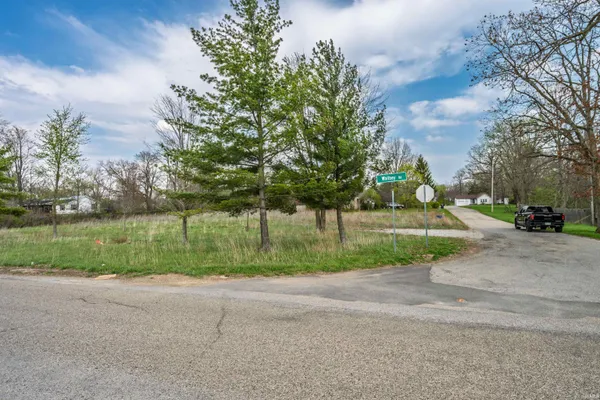 $9,000 | 500 South Whitney Road, Muncie, IN 47302