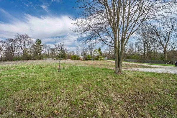 $9,000 | 500 South Whitney Road, Muncie, IN 47302