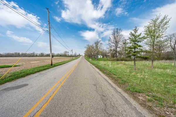 $9,000 | 500 South Whitney Road, Muncie, IN 47302