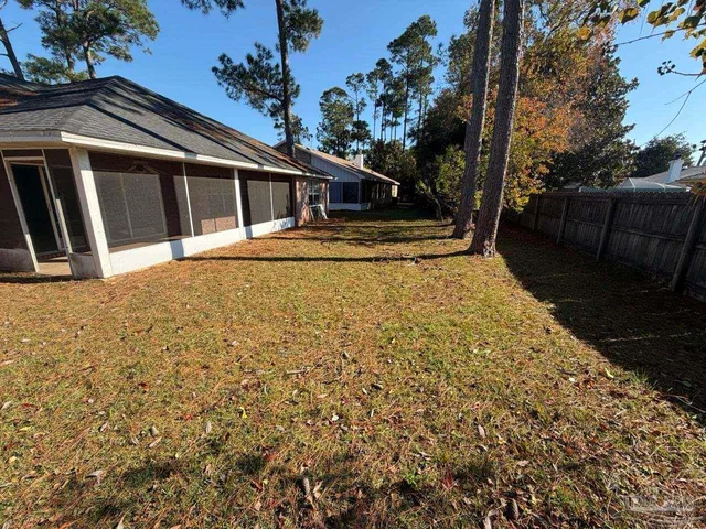 $2,300 | 10 Arapaho Drive, Pensacola, FL 32507