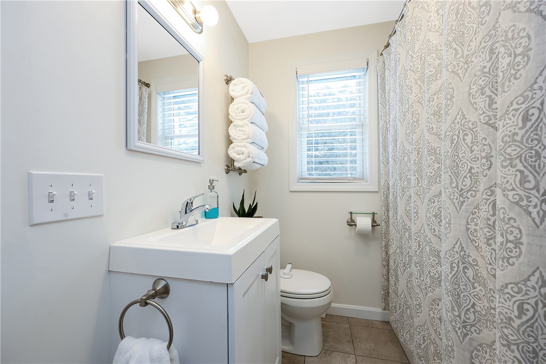 4 Juniper Road South Kingstown, RI 02879 - Photo 20 of 35 Gallery Image 20