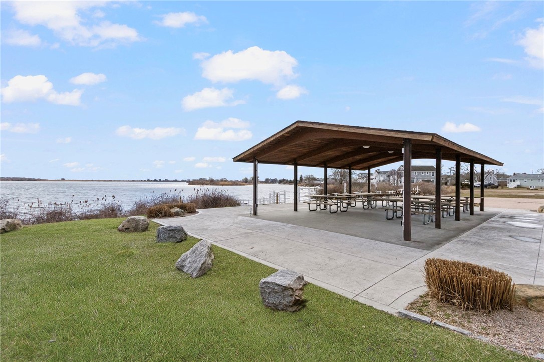 4 Juniper Road South Kingstown, RI 02879 - Photo 34 of 35 Gallery Image 34