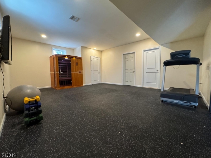 72 Hook Mountain Road Montville, NJ 07045 - Photo 37 of 46