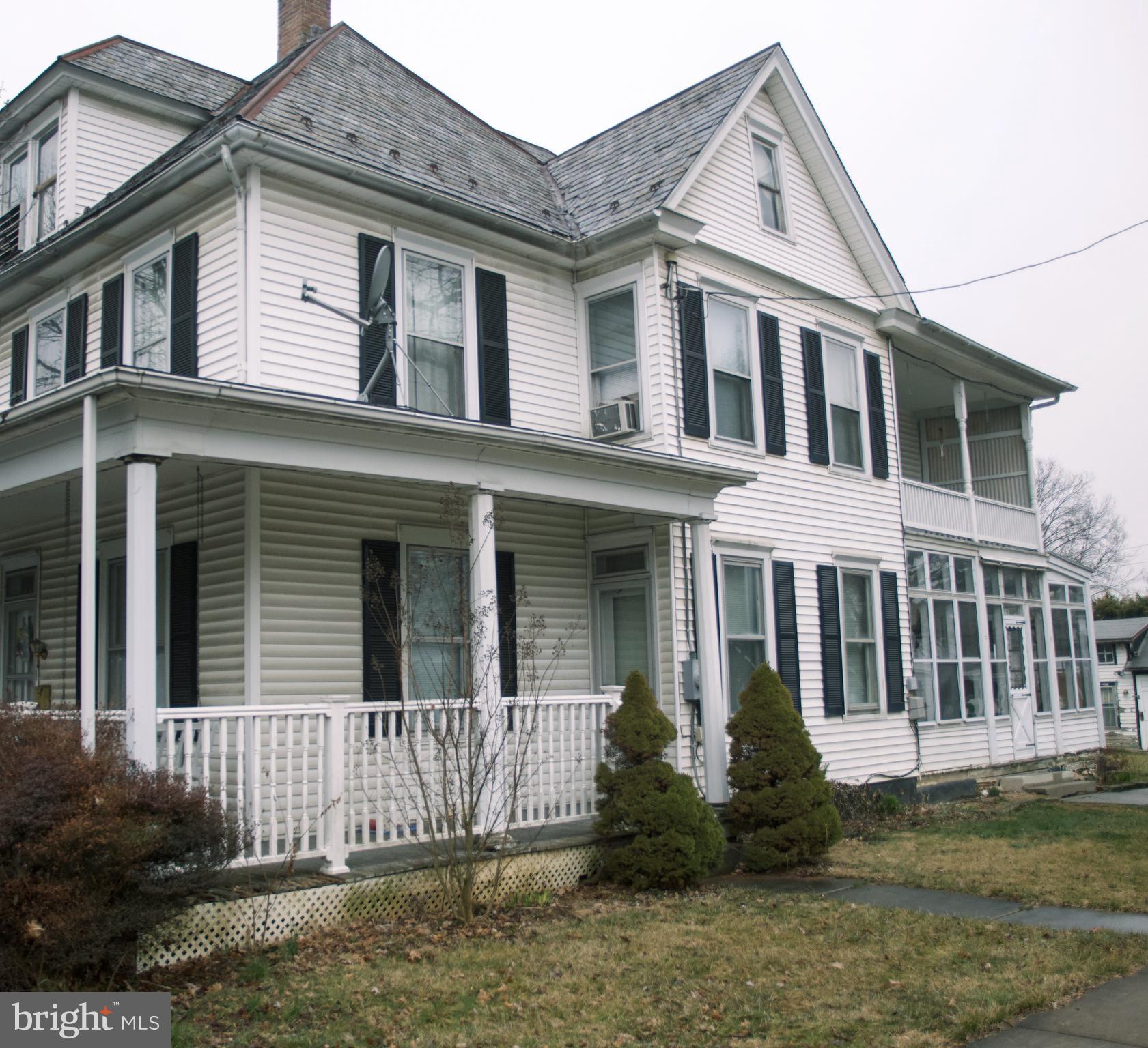 27 East 2nd Avenue Lititz, PA 17543 - Photo 11 of 12 Gallery Image 11