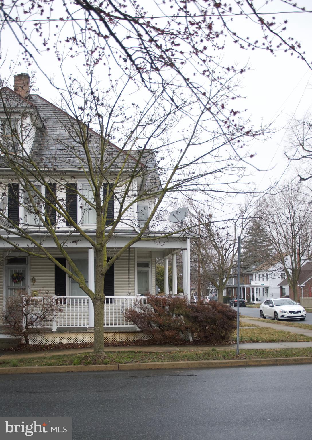 27 East 2nd Avenue Lititz, PA 17543 - Photo 10 of 12 Gallery Image 10