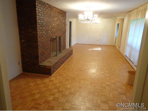 40 Emmas Grove Road Fletcher, NC 28732 - Photo 8 of 23 Gallery Image 8