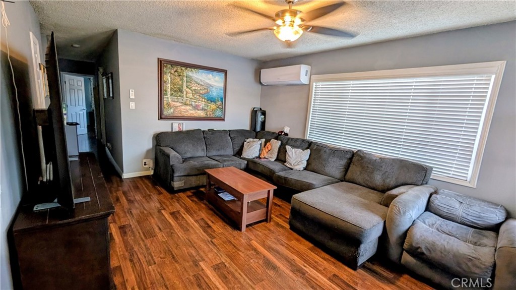 417 West Pear Street Compton, CA 90222 - Photo 5 of 12