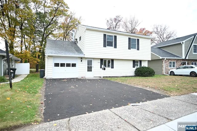 $3,750 | 138 Howard Avenue, Rochelle Park, NJ 07662
