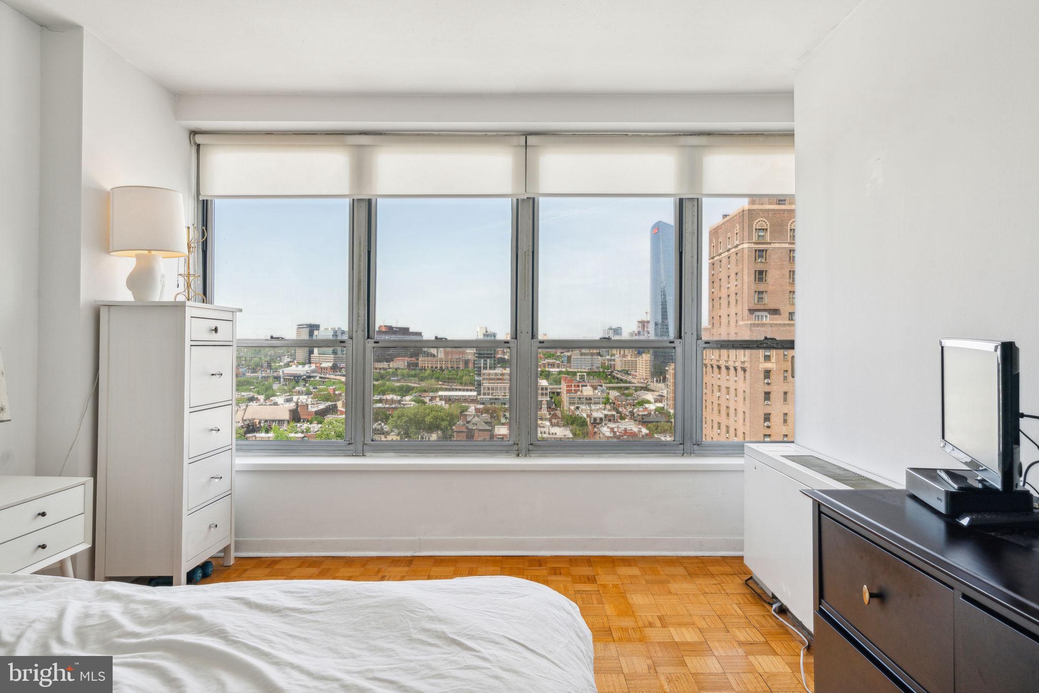 224 West Rittenhouse Square, Unit 1914 Philadelphia, PA 19103 - Photo 12 of 27