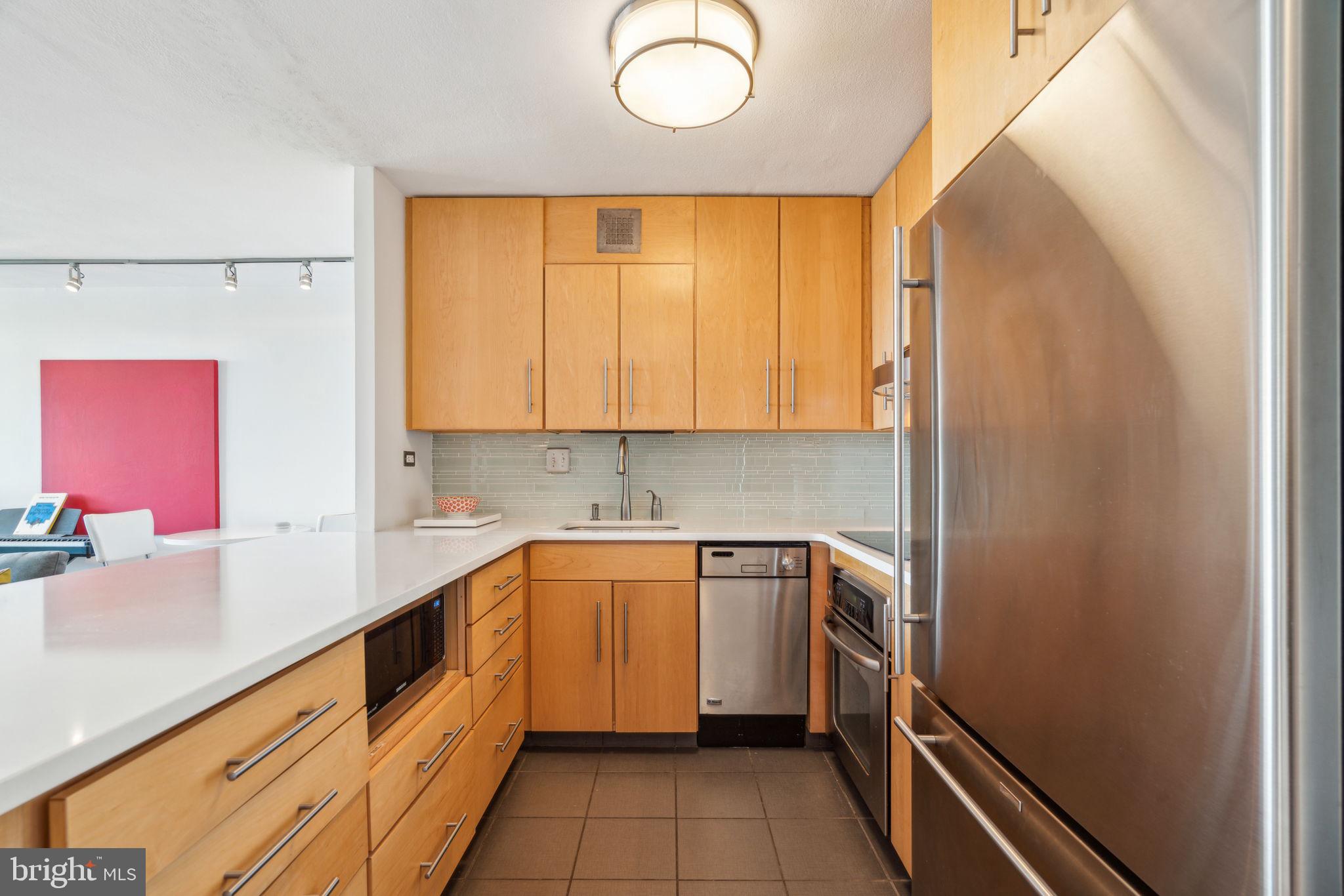 224 West Rittenhouse Square, Unit 1914 Philadelphia, PA 19103 - Photo 8 of 27