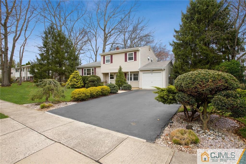 11 Barrie Road East Brunswick, NJ 08816 - Photo 3 of 15 Gallery Image 3