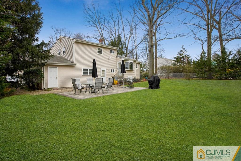 11 Barrie Road East Brunswick, NJ 08816 - Photo 4 of 15 Gallery Image 4