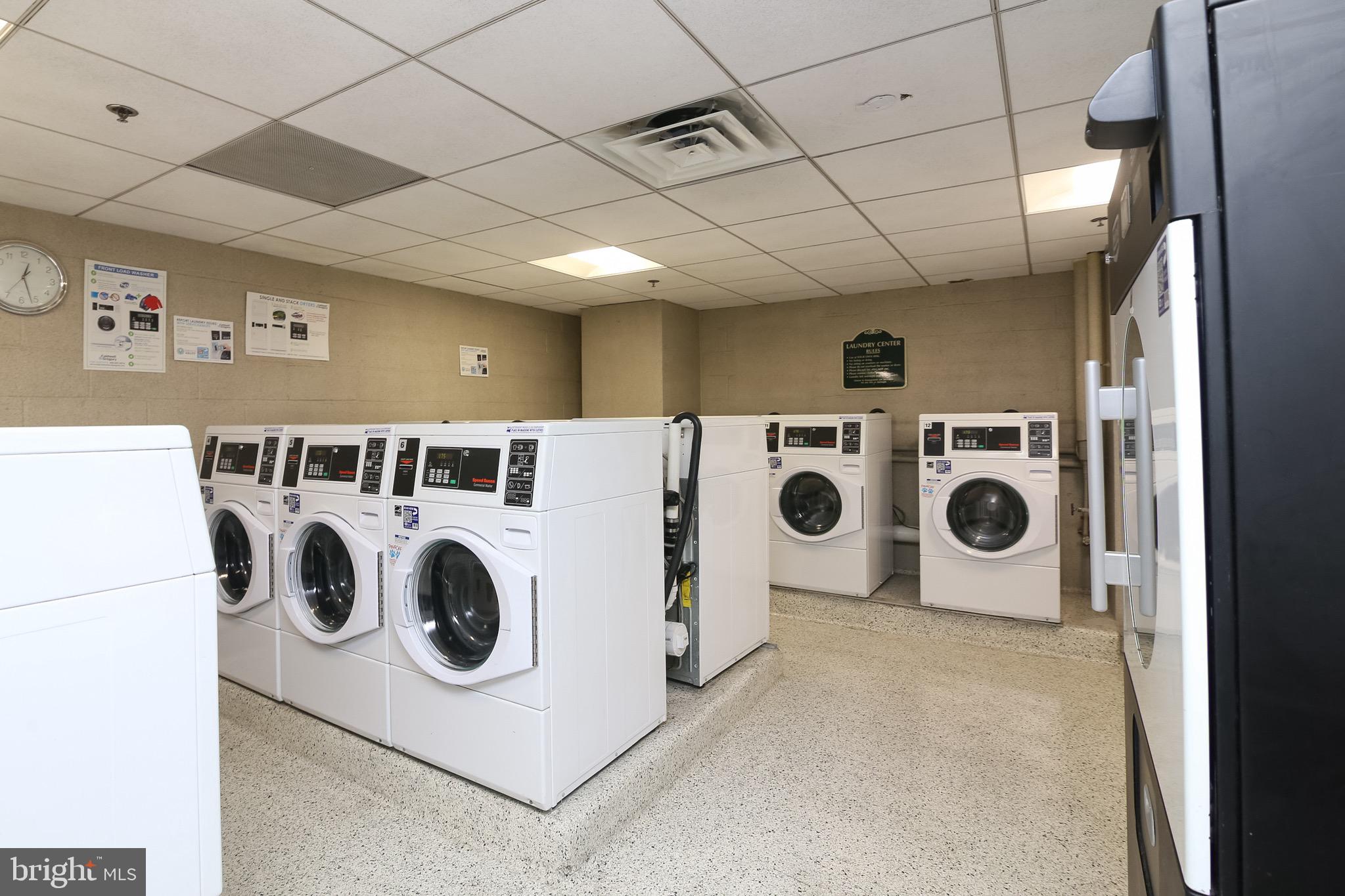 210 Locust Street, Unit 8F Philadelphia, PA 19106 - Photo 15 of 19