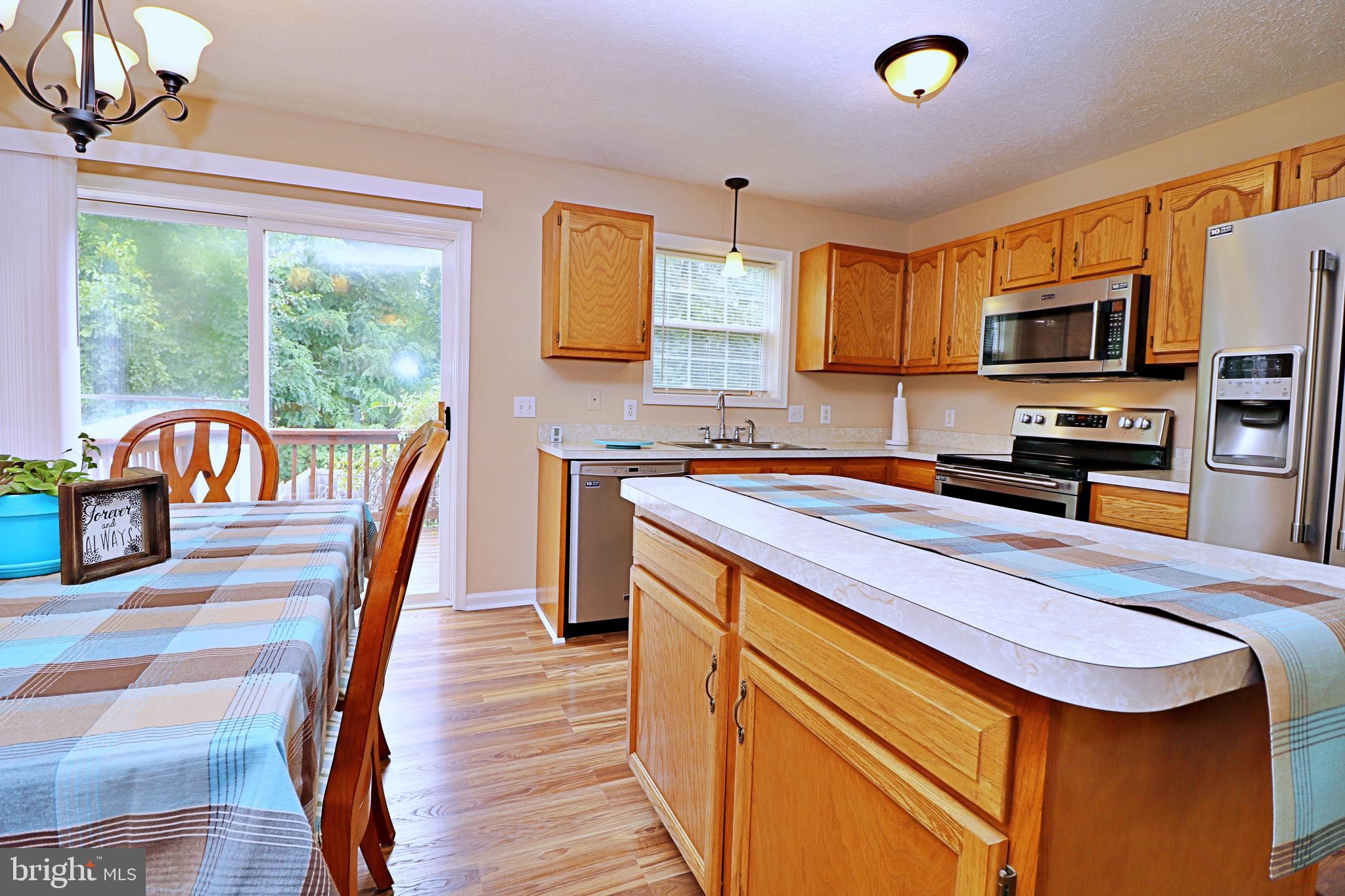 114 Michelle Drive Ranson, WV 25438 - Photo 7 of 21 Kitchen