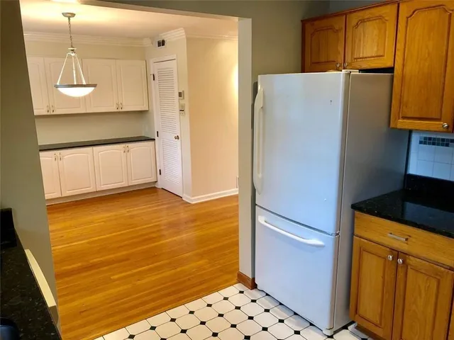 $1,750 | 3660 Peachtree Road, Unit C3, Atlanta, GA 30319