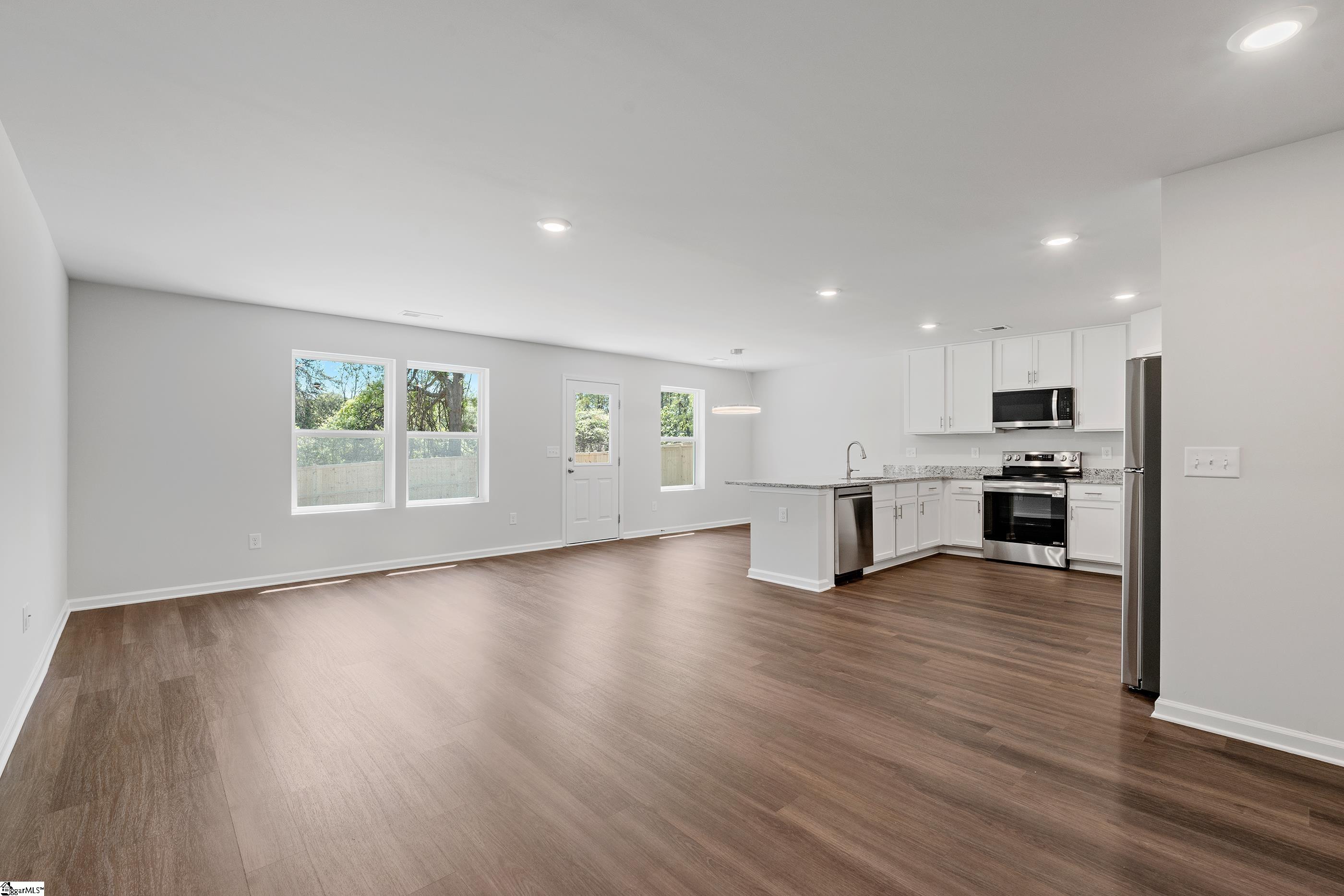 414 Kensington Circle Seneca, SC 29672 - Photo 14 of 29