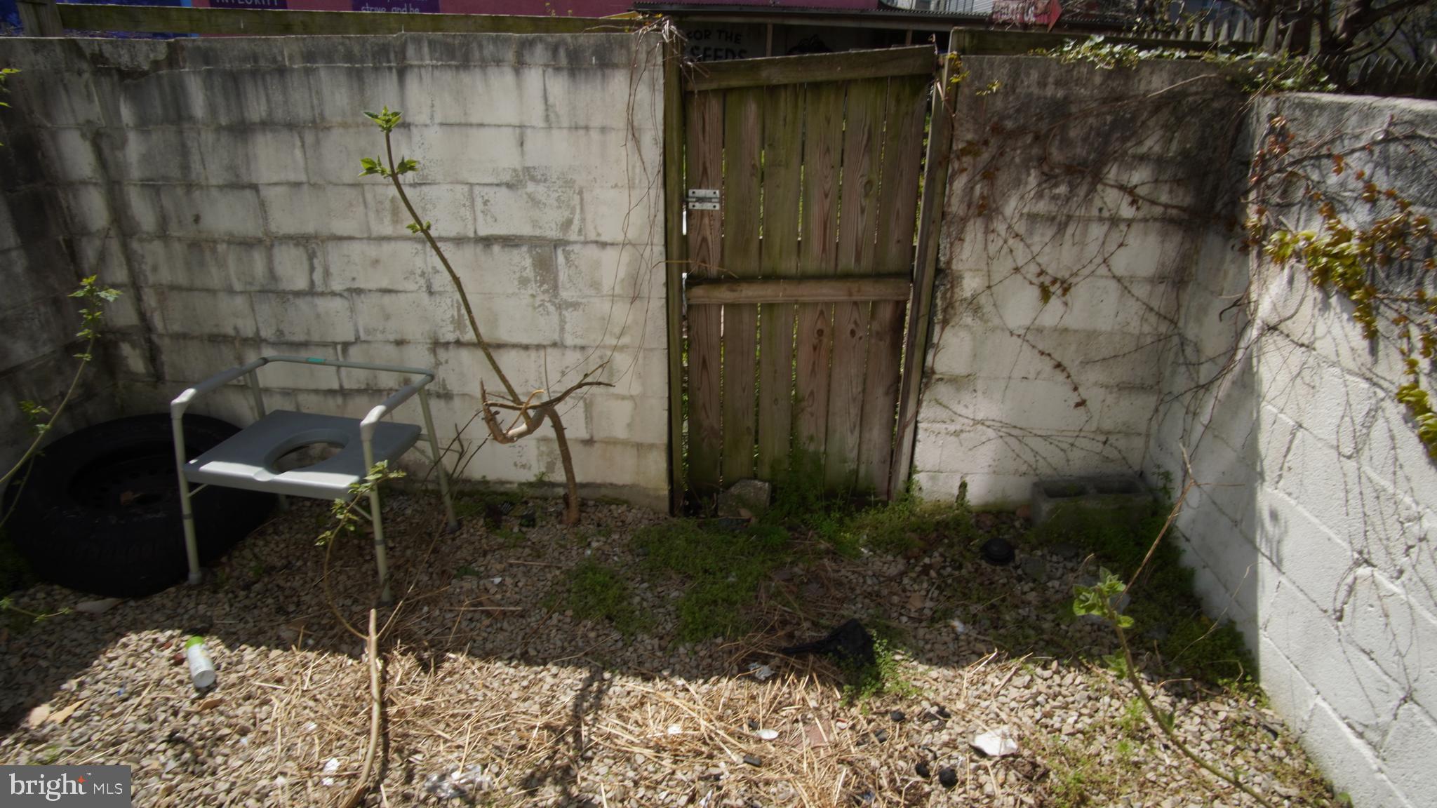 2004 Tasker Street Philadelphia, PA 19145 - Photo 22 of 24 Gallery Image 22