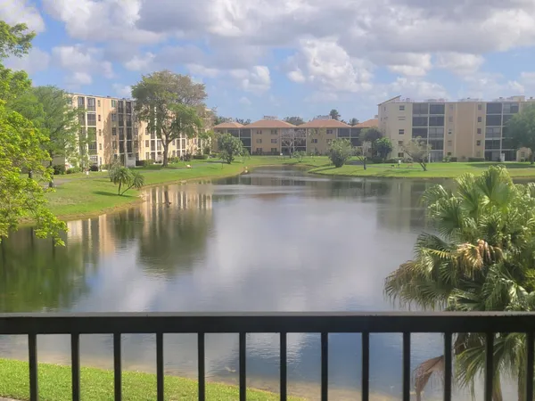 $1,500 | 7900 Northwest 50th Street, Unit 304, Lauderhill, FL 33351