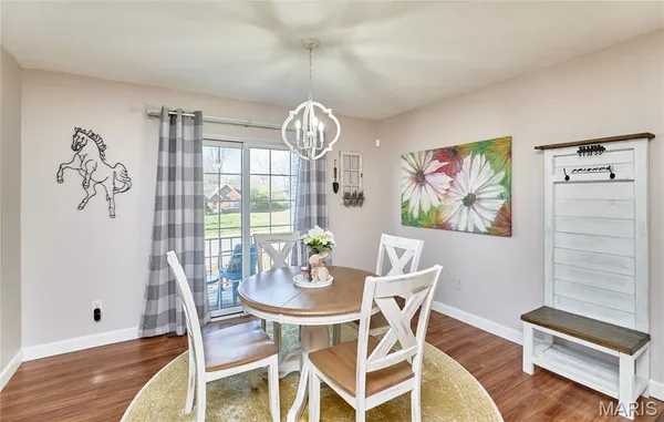 $134,900 | 4392 Chateau De Ville Drive, Unit F, St. Louis, MO 63129