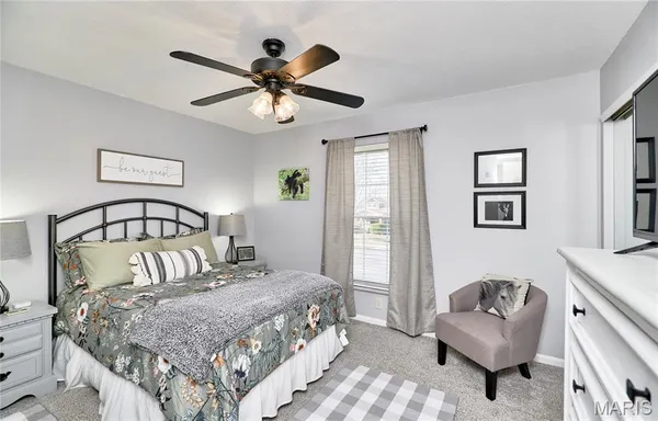 $134,900 | 4392 Chateau De Ville Drive, Unit F, St. Louis, MO 63129