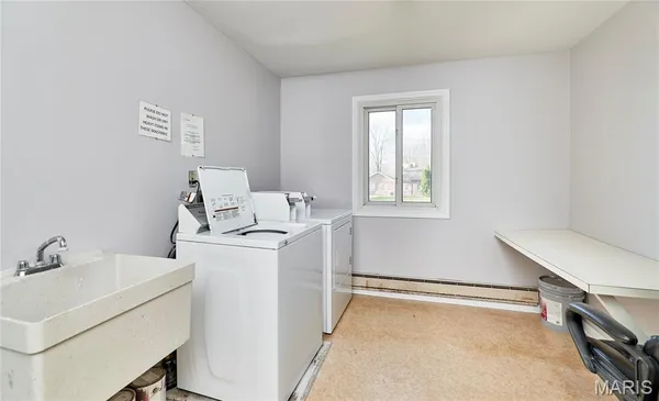 $134,900 | 4392 Chateau De Ville Drive, Unit F, St. Louis, MO 63129