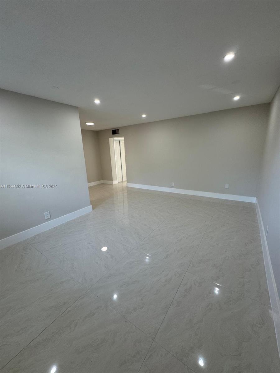 2418 Polk Street, Unit 104 Hollywood, FL 33020 - Photo 14 of 16